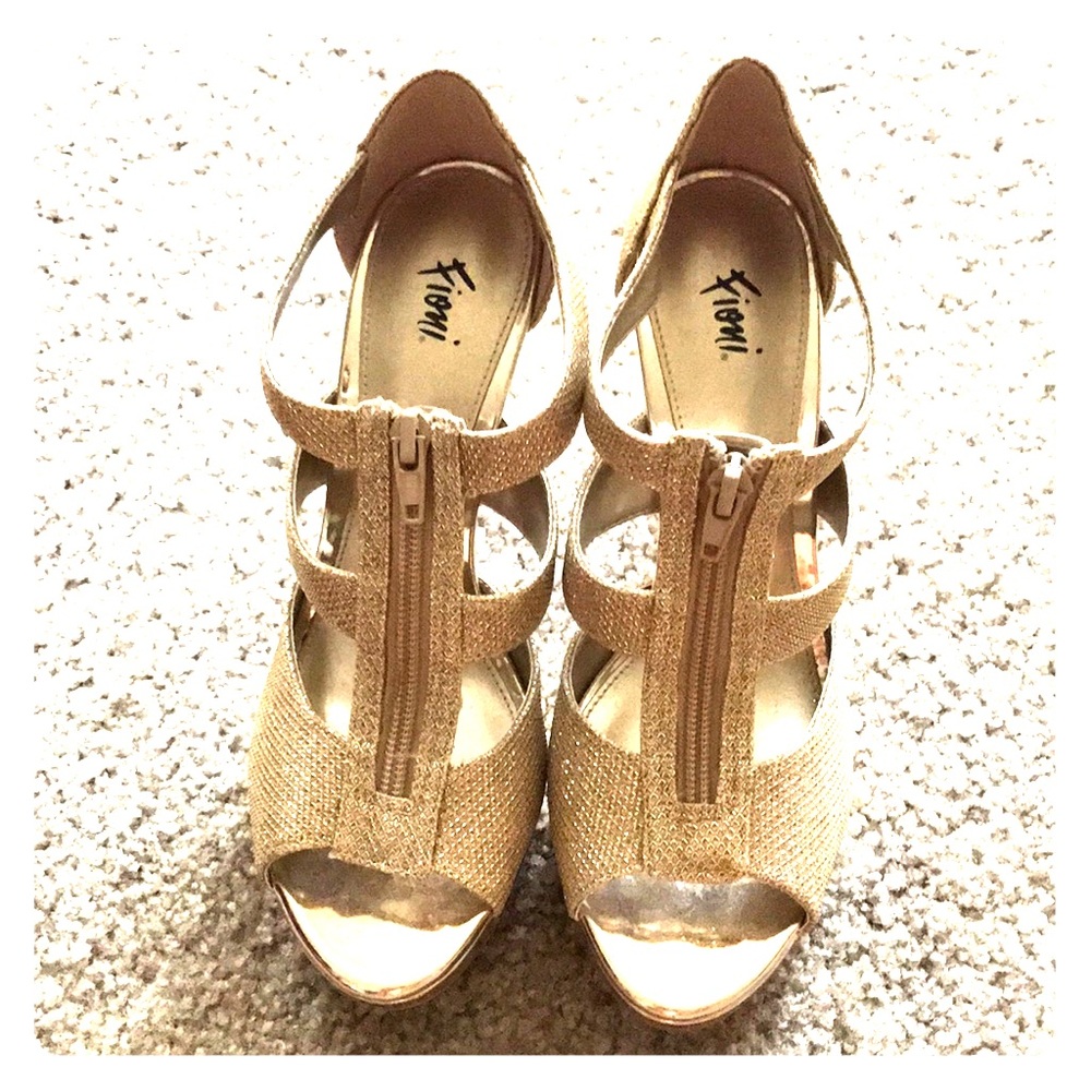 Gold new Fioni never used